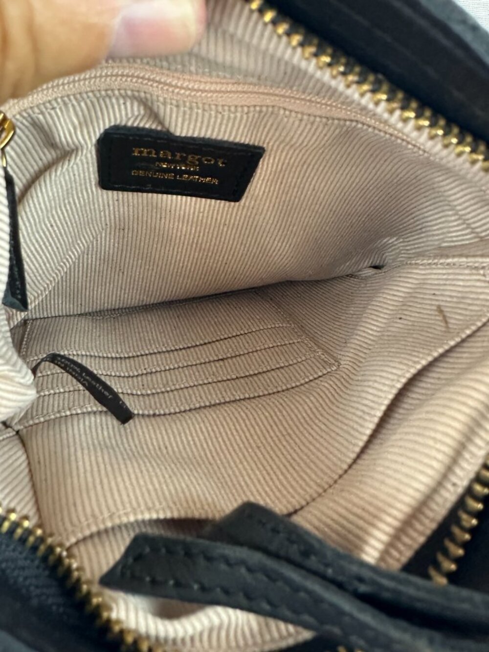 MARGOT NEW YORK 100% GENUINE LEATHER CROSSBODY SPLIT POCKET BAG IN BLACK - Picture 7 of 11